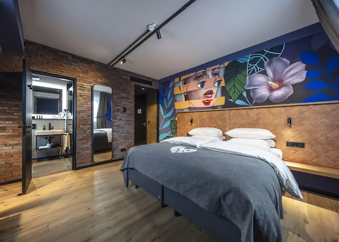 Liebesbier Urban Art & Smart Hotel
