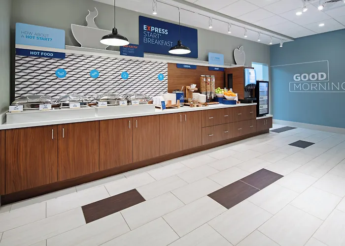 Holiday Inn Express & Suites - Murrieta By Ihg