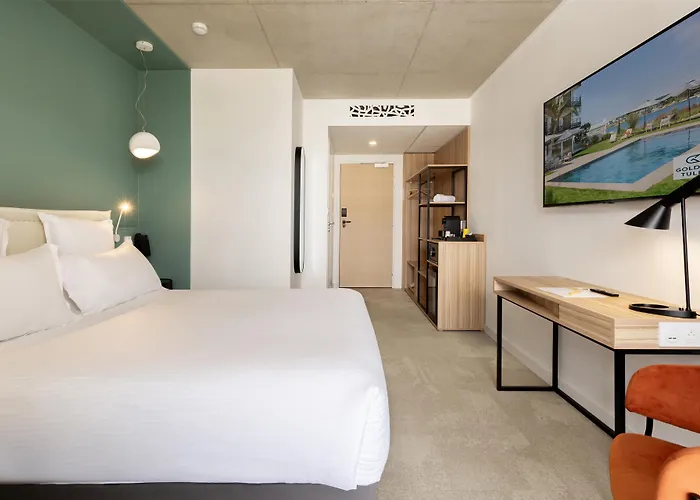 Golden Tulip Hotel & Rooftop Martigues Provence