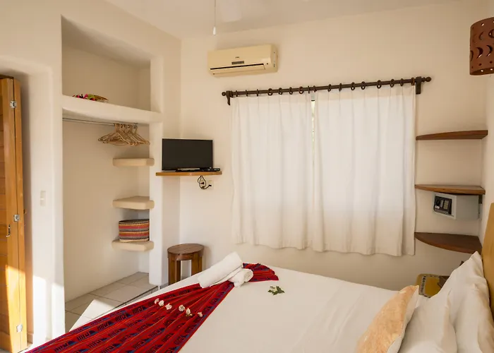 Canto Del Mar Hotel - Zihuatanejo - Suites Con Cocina
