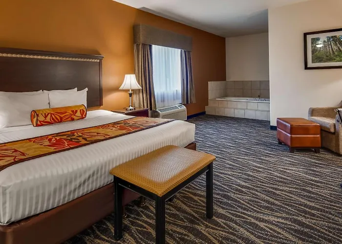 Best Western Plus Battleground Inn & Suites