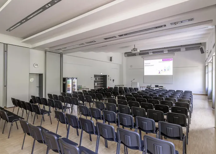 Jugendherberge City-Hostel Koeln-Riehl