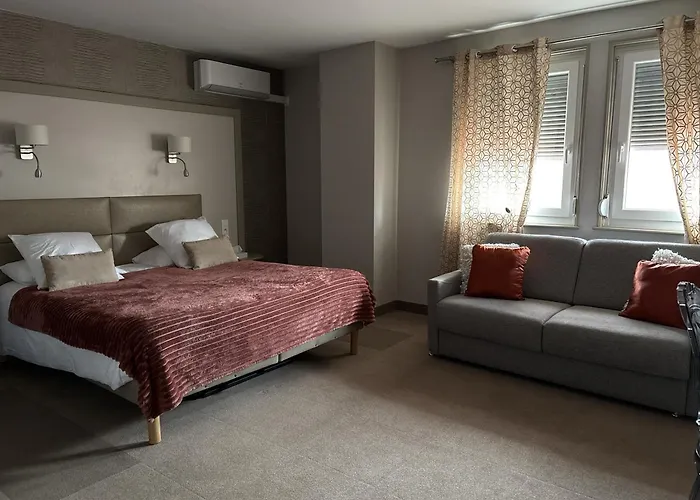 Hotel Restaurant Spa "Le Relais Des Moines - Logis Hotels Restaurants"