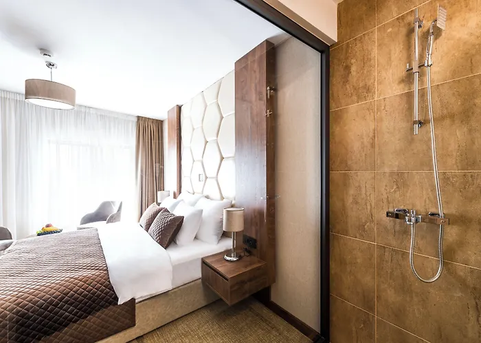 Amsterdam Hotel Pool & Spa
