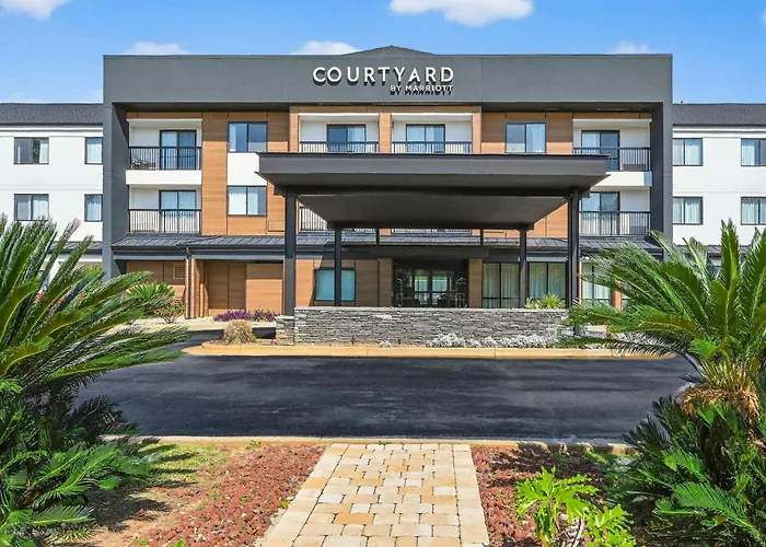 Courtyard By Marriott Albany