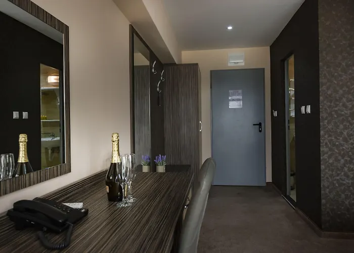 Hotel City