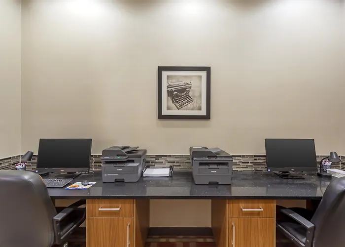 Best Western Plus Hinton Inn & Suites