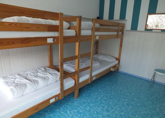 Max Hostel
