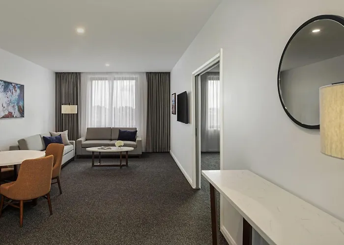 Mantra Traralgon