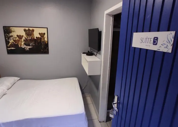 POUSADA e HOSTEL ARAUNA