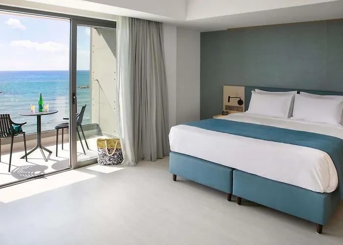 Mercure Larnaca Beach Resort