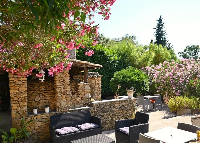 Les Jardins De Bormes, Hotel Adult Only Avec Piscine Chauffee, Jacuzzi Et Sauna