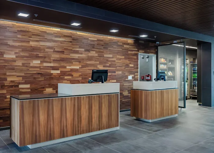Courtyard By Marriott Savannah Airport