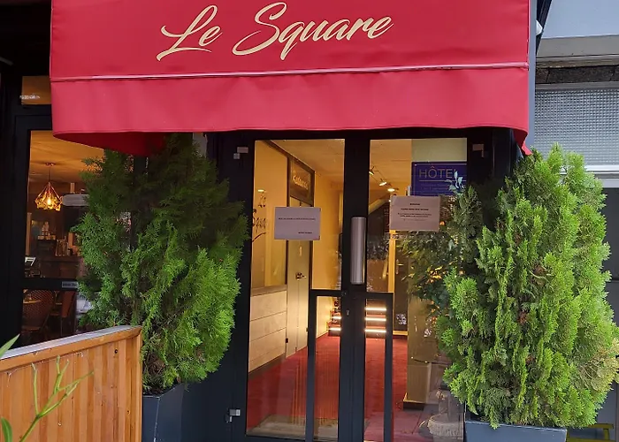 Square Hotel