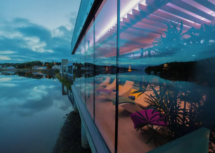 Ice House Hotel