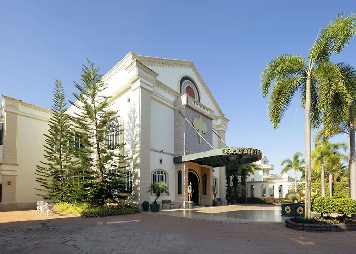 Erawan Phangnga Hotel, Natai Beach