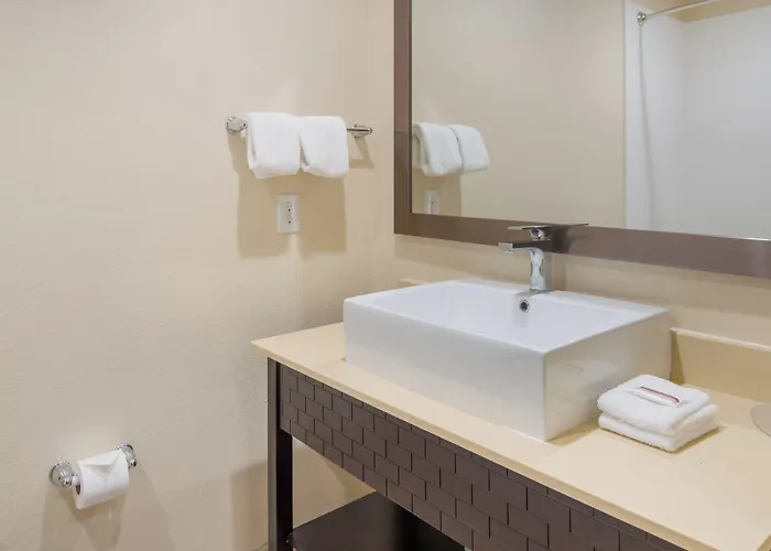 Red Roof Inn Plus+ Fort Worth - Burleson