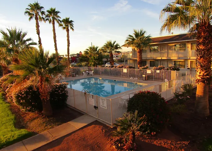 Econo Lodge Inn & Suites Yuma