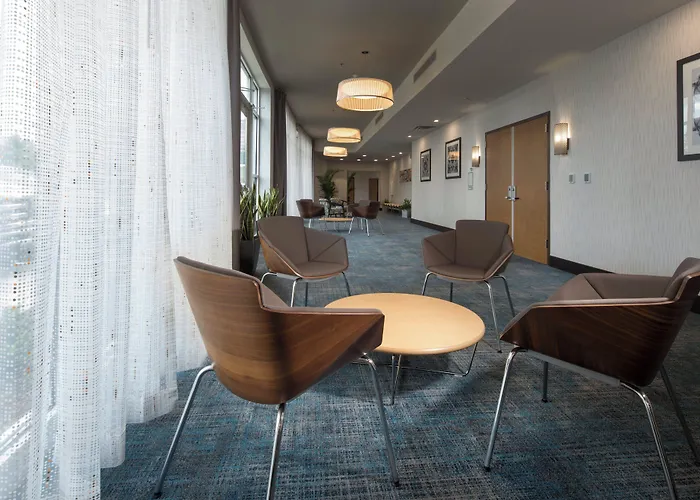 Holiday Inn & Suites Arden - Asheville Airport By Ihg