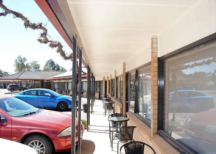 Civic Motor Inn