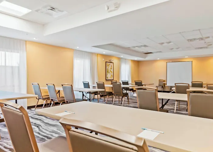 Fairfield Inn & Suites By Marriott St Petersburg North