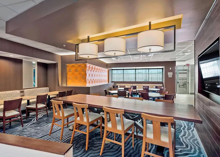 Fairfield Inn & Suites By Marriott St Petersburg North