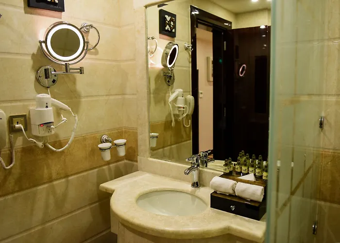 Garden Plaza Hotel