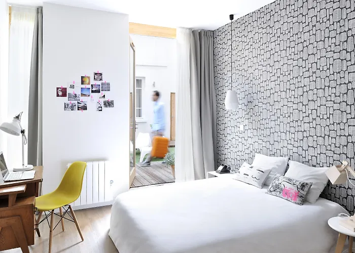 Slo Hostel Lyon Saxe
