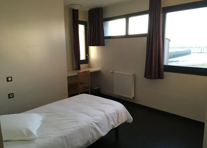 Auberge De Jeunesse L'Escale