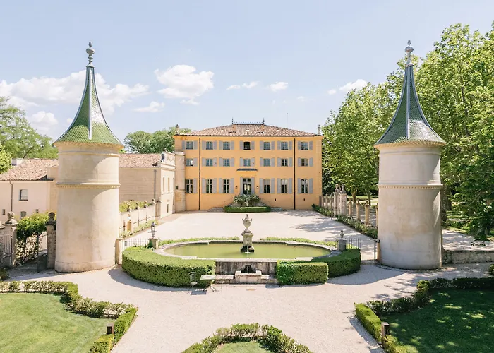 Chateau De Fonscolombe - Relais & Chateaux