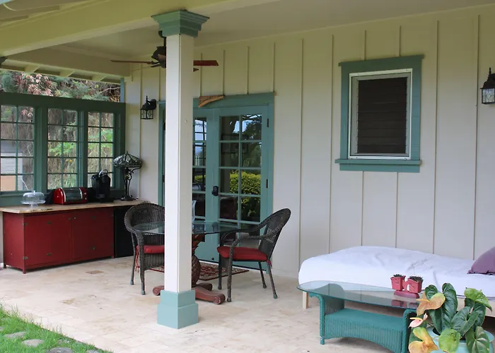 Iao Valley Inn