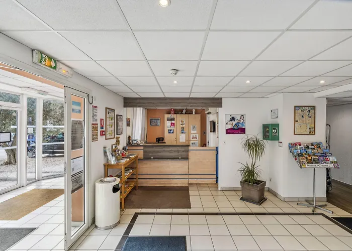 Hotel Akena Chateaurenard - Parc Des Expositions Avignon