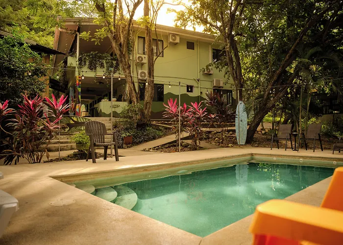 Casa Pura Vida Surf Hostel - Tamarindo Costa Rica