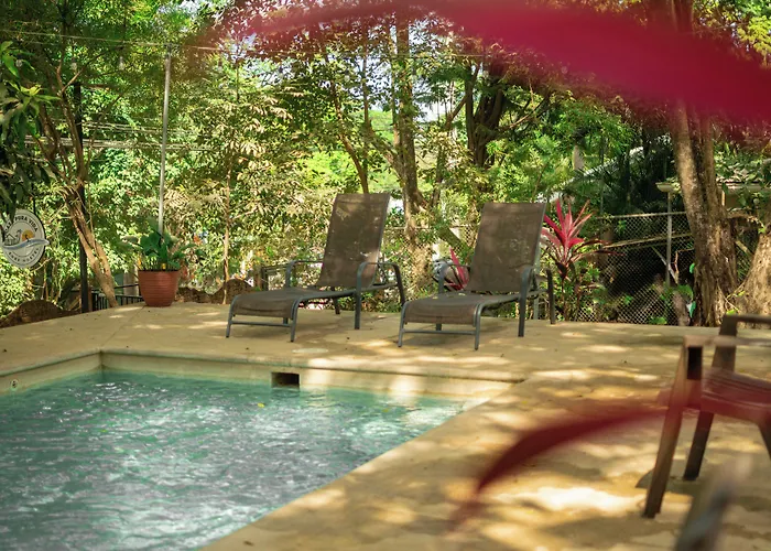 Casa Pura Vida Surf Hostel - Tamarindo Costa Rica