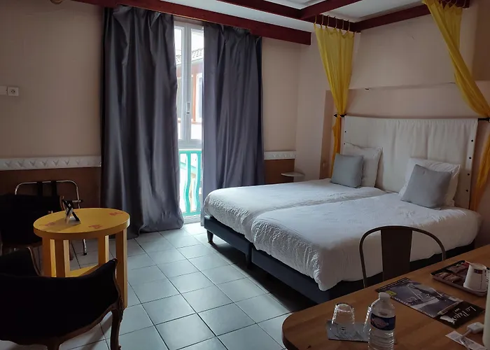Logis Hotel Les Pages