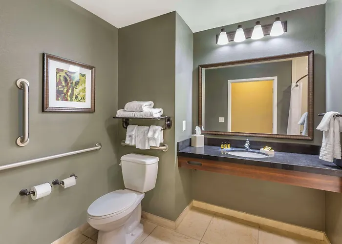 Best Western Plus Chandler Hotel&Suites