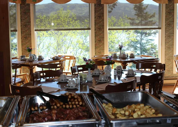 Duck Cove Inn