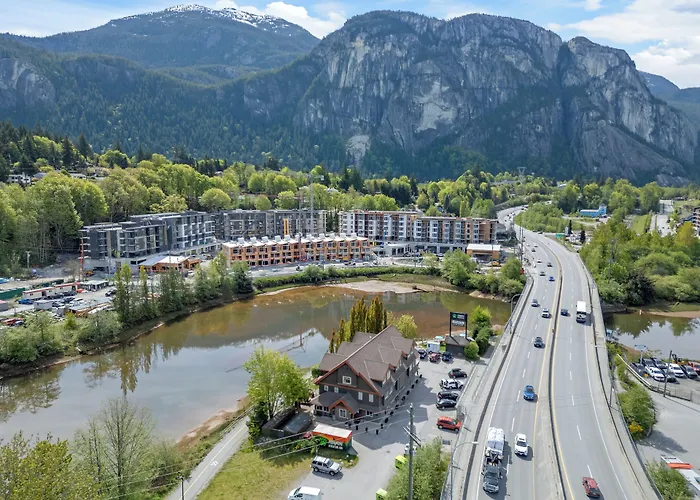 Squamish Adventure Inn