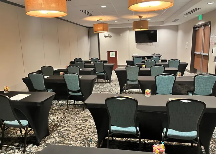 Holiday Inn & Suites Denver Tech Center-Centennial By Ihg