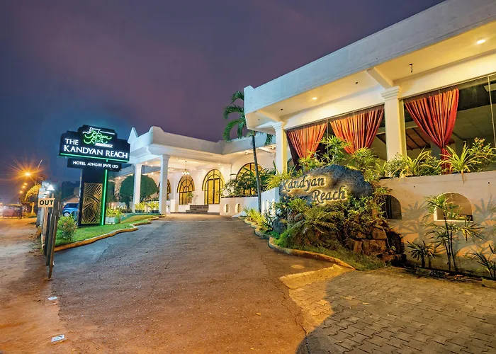 Kandyan Reach Hotel