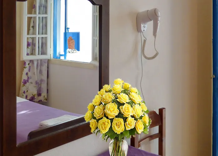 Anna Maria Rooms Santorini
