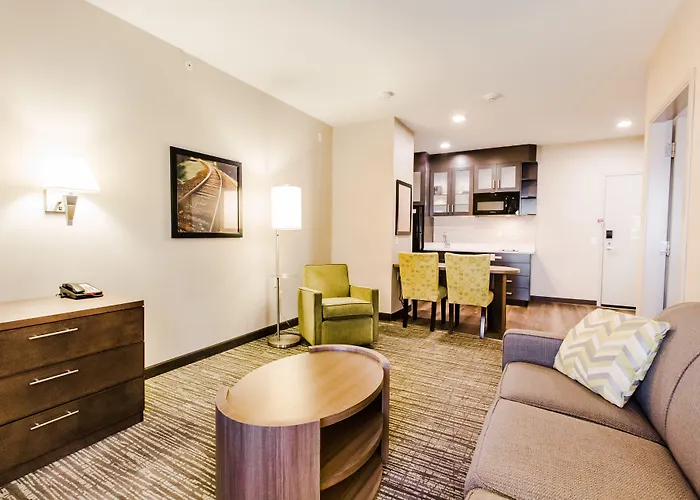 Candlewood Suites West Edmonton - Mall Area By Ihg
