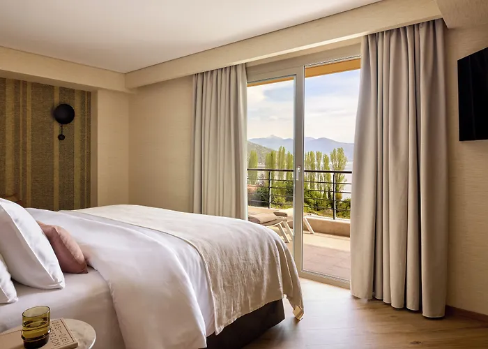 Limneon Resort&Spa