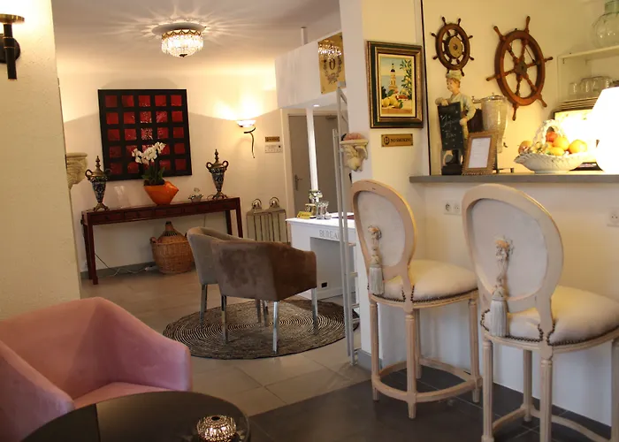 Hotel La Villa Des Oliviers, Seaside Hotel