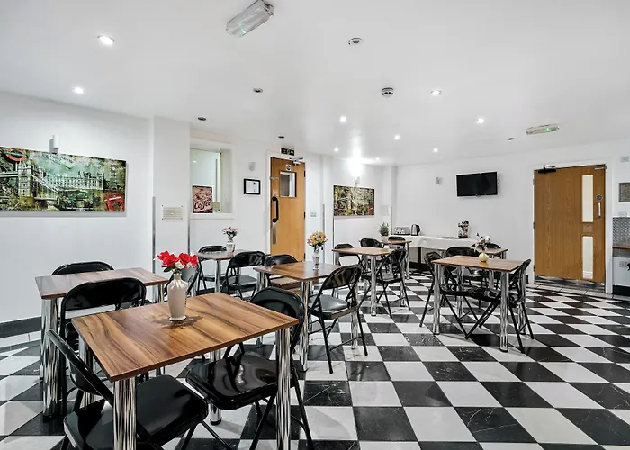 Lucky 8 Hotel
