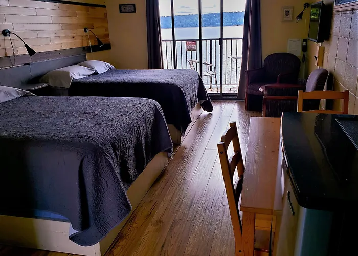 Above Tide Motel
