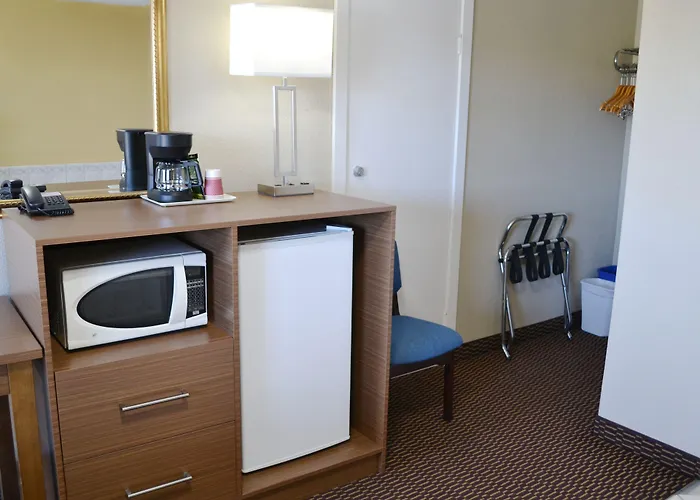 Motel 6 Campbellford, On