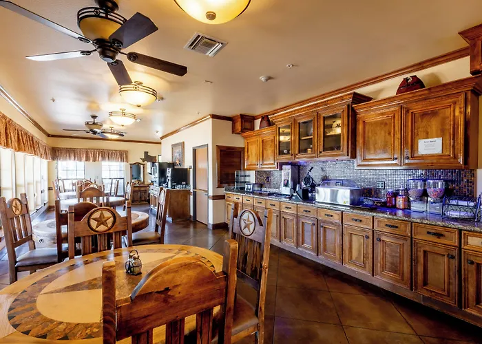 Hotel Texas Hallettsville