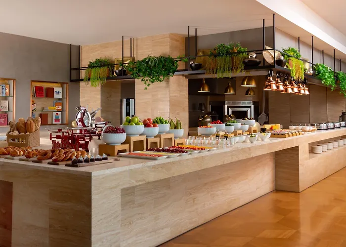 Sheraton Baku Intourist