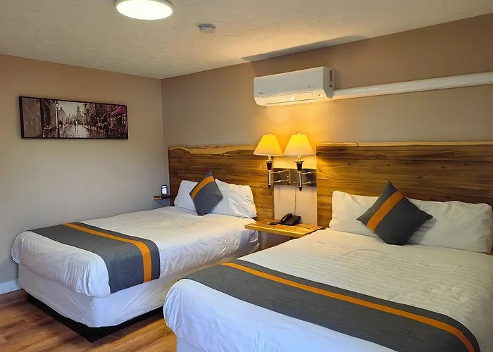 Harbour Light Motel